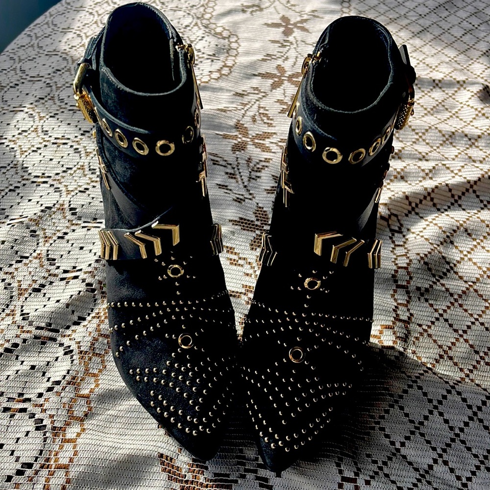 Stunning gold and black ornate boots